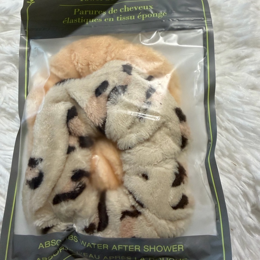 Leopard Print Towel Hair Scrunchie Set